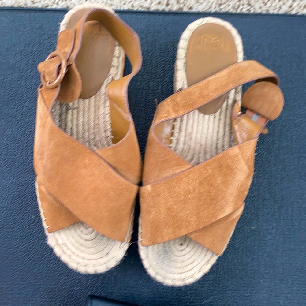 Marc fisher glenna platform